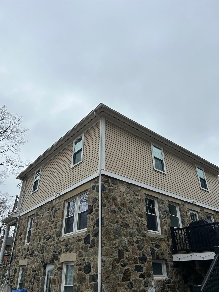 gutter installation contractors in Massachusetts