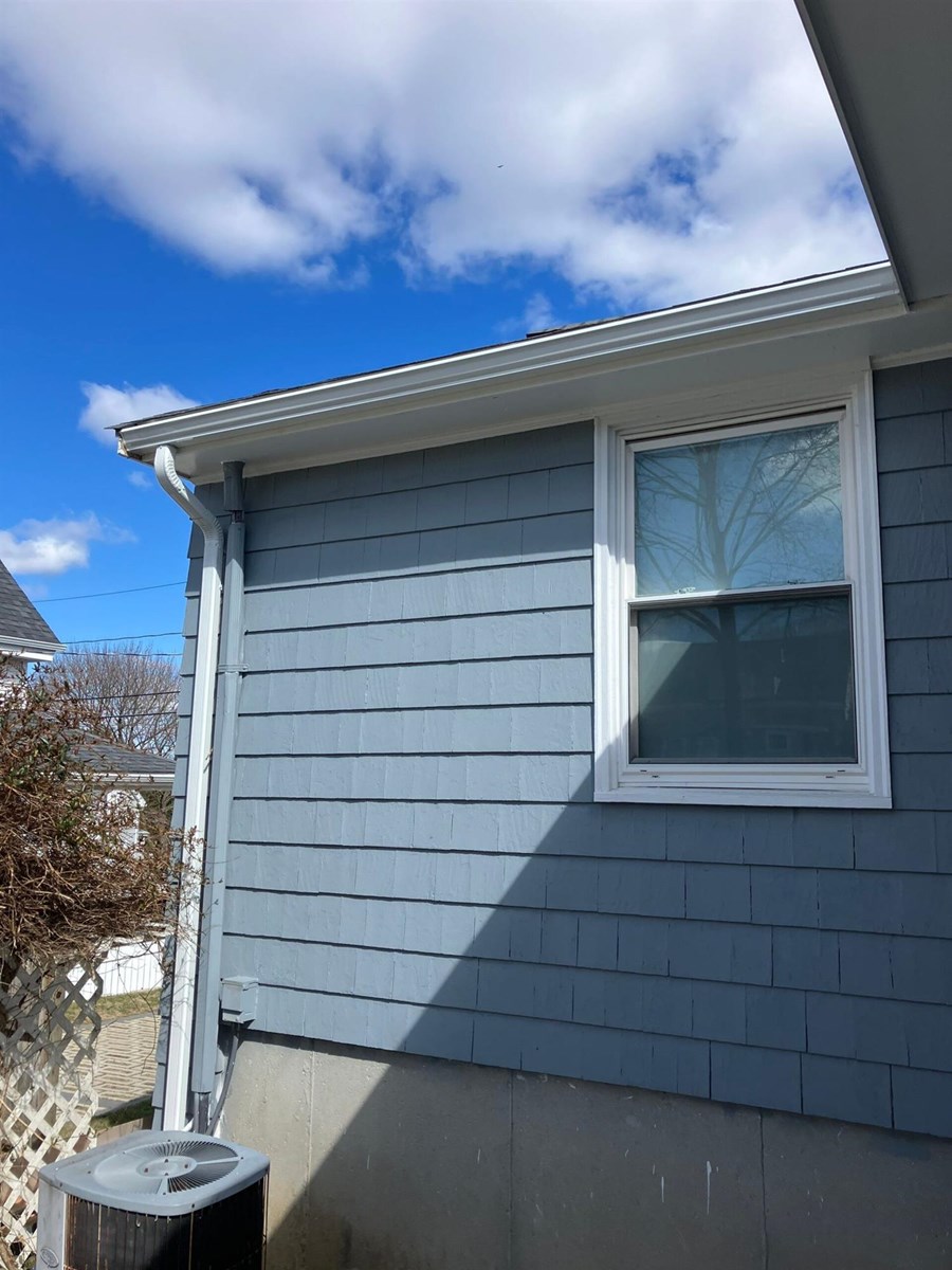 gutter repair contractors in Massachusetts