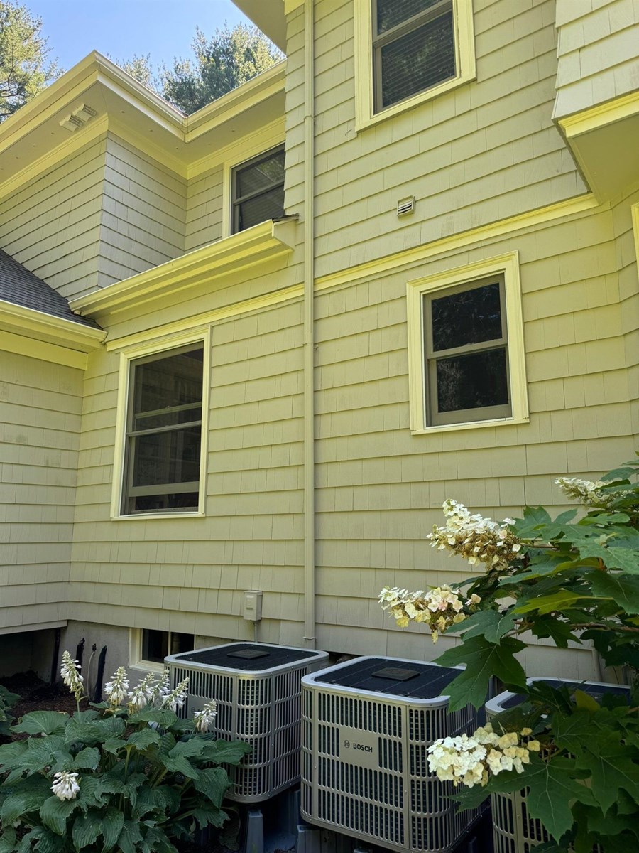 siding replacement services in Massachusetts