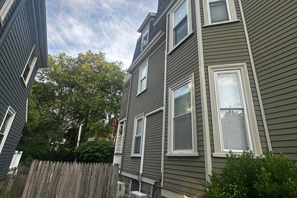 siding services offered by our siding contractors in Massachusetts