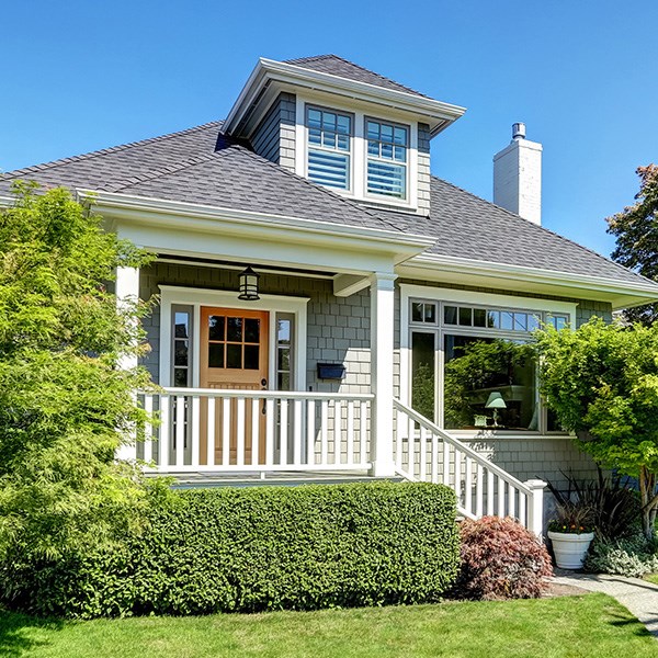 home getting a roofing estimate in wellesley