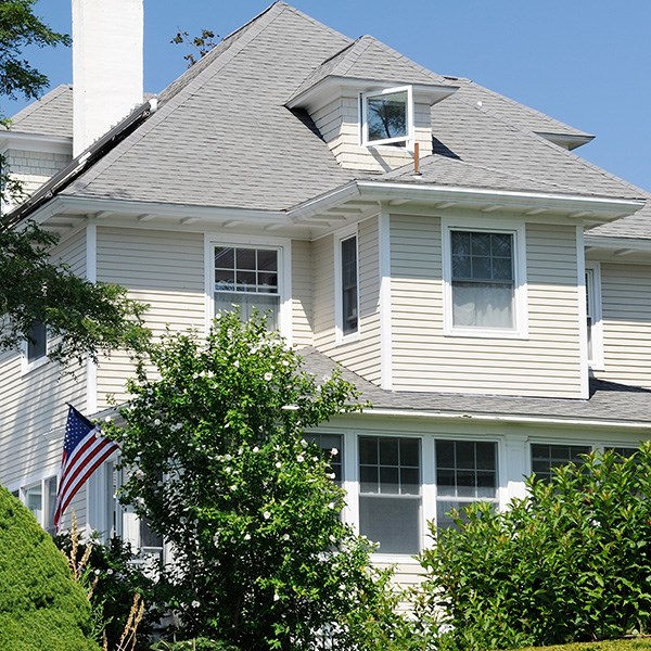 free roofing quote for homeowners in Brookline, MA